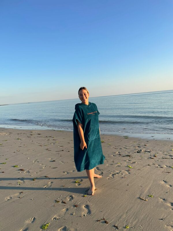 Poncho – Image 9