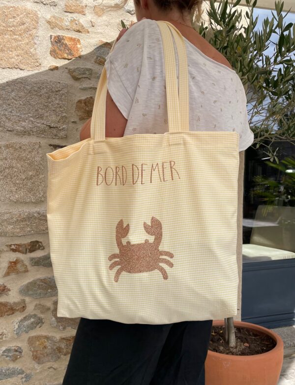 Tote bag